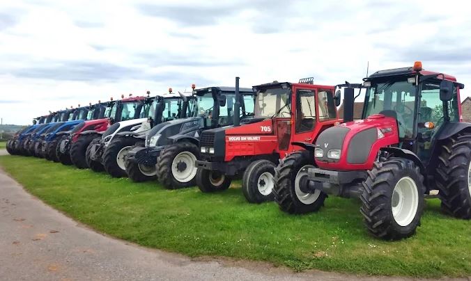 New Holland TS110